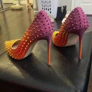 ORANGE MULTI STEVE MADDEN HEELS
